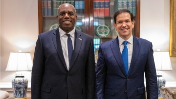 Η Βρετανία βλέπει «παράθυρο» για «διπλωματική λύση» στη σύγκρουση Ισραήλ με Ιράν 