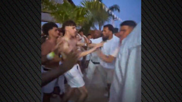 Αδιανόητος καυγάς σε κλαμπ στη Ζάκυνθο, μπουνιές και σπρωξίματα ανάμεσα σε τουρίστες - Δείτε βίντεο