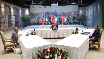 Τριμερής Τουρκίας - Ιταλίας - Λιβύης: Σχέδια δράσης για τα δίκτυα των διακινητών ζήτησε η Μελόνι