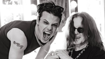 Ο Yungblud αποκάλυψε το δώρο που του έδωσε ο Όζι Όσμπορν πριν φύγει από τη ζωή