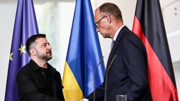 Ζελένσκι μετά την τηλεδιάσκεψη Τραμπ - Ευρωπαίων: Ο Πούτιν μπλοφάρει - Θα σεβαστούμε το Σύνταγμα για την εδαφική μας ακεραιότητα