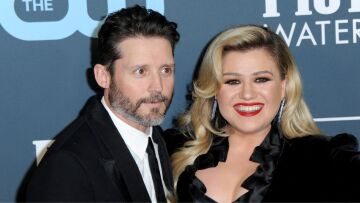 Ο Μπράντον Μπλάκστοκ διατηρούσε σχέση με την πρώην βοηθό της Κέλι Κλάρκσον πριν τον θάνατό του