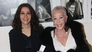 Αίθρα Λυκουρέζου: Η ανάρτησή της για τα οκτώ χρόνια από τον θάνατο της Ζωής Λάσκαρη - «Σε ένα στημένο κόσμο υπήρξε κάτι πολύ παραπάνω»