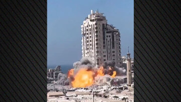 Το Ισραήλ ισοπέδωσε ένα από τα ψηλότερα κτίρια στην πόλη της Γάζας - Δείτε βίντεο 