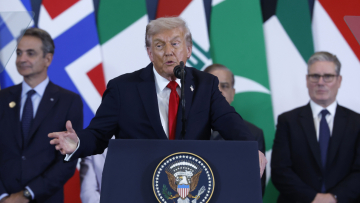 Λεπτό προς λεπτό η ιστορική μέρα για τη Μέση Ανατολή - Από την απελευθέρωση των ομήρων στη Σύνοδο της Αιγύπτου