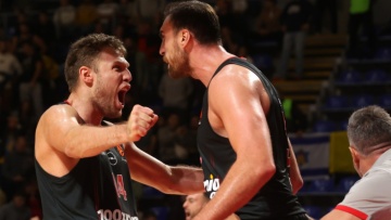 Euroleague: Απίθανη ανατροπή από το -13 ο Ολυμπιακός στο Βελιγράδι, διπλό και η Αρμάνι στο Κάουνας - Δείτε βίντεο 