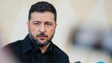 Ο Ζελένσκι ζήτησε όπλα μεγάλου βεληνεκούς από τη «Συμμαχία των Προθύμων»