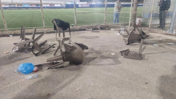 Φίλαθλος υπέστη έμφραγμα στην προσπάθεια να σώσει το παιδί του σε επεισόδια τοπικού αγώνα στην Πάτρα 