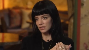 Λίλι Άλεν για το νέο της άλμπουμ που μιλά για τον χωρισμό της από τον Ντέιβιντ Χάρμπορ: Ήταν μια πράξη απελπισίας