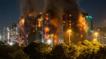 Τραγωδία στο Χονγκ Κονγκ: 36 νεκροί και 279 αγνοούμενοι μετά την φωτιά στους ουρανοξύστες
