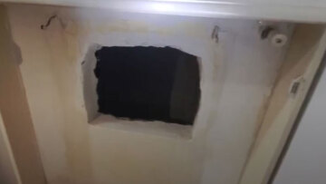 Συνελήφθη Ιταλός μαφιόζος: Είχε φτιάξει ειδική κρύπτη πίσω από καλοριφέρ σε διαμέρισμα στη Νάπολη, δείτε βίντεο