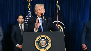 Νέο δόγμα για το Δυτικό Ημισφαίριο παρουσίασε ο Τραμπ μετά τη σύλληψη Μαδούρο - Ελέγχει τη Βενεζουέλα, απείλησε Κούβα και Κολομβία, μήνυμα στον Πούτιν