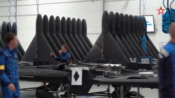 Το εργοστάσιο «φάντασμα» στην Αλαμπούγκα που τροφοδοτεί με φονικά drones τη Ρωσία και βρίσκει προσωπικό μέσω... Tinder