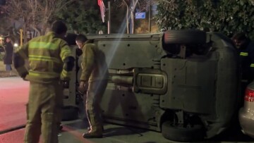 Τροχαίο με ανατροπή ΙΧ στην Κηφισιά: Απεγκλωβίστηκαν δύο άτομα, δείτε βίντεο