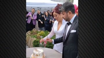 Η στιγμή που η Μπάγια Αντωνοπούλου και ο σύζυγός της μαθαίνουν στον γάμο τους το φύλο του μωρού τους