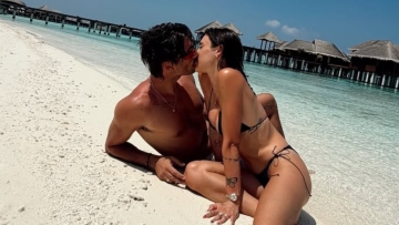 Γιώργος Καράβας: Τα φιλιά με τη Ραφαέλα Ψαρρού σε εξωτική παραλία και οι ευχές για τα γενέθλιά της