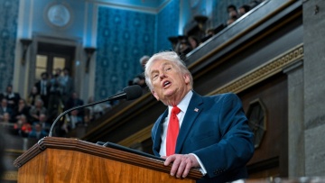 Τραμπ στην Κατάσταση της Ένωσης: «Δεν θα επιτρέψω ποτέ στο Ιράν, το νούμερο ένα χορηγό της τρομοκρατίας στον κόσμο, να αποκτήσει πυρηνικό όπλο»