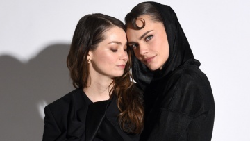 Ερωτευμένη η Κάρα Ντελεβίν, η σπάνια κοινή εμφάνιση με τη σύντροφό της