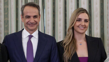 «Η ξεφτίλα δεν έχει όρια»: Η Σοφία Μητσοτάκη απαντά στα fake news για την επιστροφή της από το Ντουμπάι