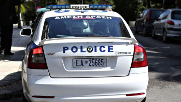 Έβγαλε μαχαίρι κι άρπαξε πάνω από 1.000 ευρώ από μίνι μάρκετ στο κέντρο της Θεσσαλονίκης - Ήταν η τρίτη ληστεία σε τρεις μέρες