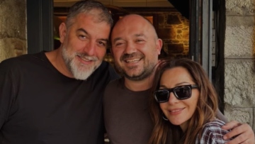 Δέσποινα Βανδή και Βασίλης Μπισμπίκης: Η απόδραση στη Χαλκίδα και η φωτογραφία σε γνωστό ουζερί