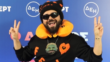 Ο Ακύλας πάει Βιέννη με Παρθένα Χοροζίδου στη σκηνή - Η αποκάλυψη για τα ρούχα που θα φορέσει