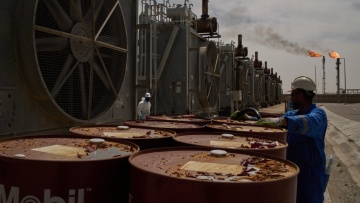 Ράλι στις τιμές του πετρελαίου λόγω του αδιέξοδου στις διαπραγματεύσεις ΗΠΑ-Ιράν, πάνω από τα 123 δολάρια το Brent