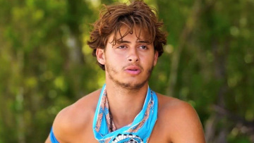 Survivor: Εκτός κινδύνου ο Σταύρος Φλώρος μετά τον σοβαρό τραυματισμό του, εξετάζεται η μεταφορά του σε εξειδικευμένο κέντρο στις ΗΠΑ