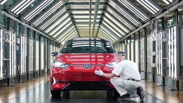 Volkswagen: 100.000 θέσεις στον βωμό της νέας εποχής – Η Κίνα αλλάζει τον χάρτη της γερμανικής αυτοκινητοβιομηχανίας 