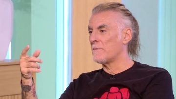 Φίλιππος Πλιάτσικας: Σκέφτηκα να τα παρατήσω, είχα ανοίξει πιτσαρία με τον αδελφό μου, δεν ήξερα να μαγειρεύω τίποτα