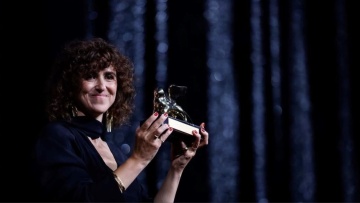 Φεστιβάλ Βενετίας 2026: Χρυσός Λέοντας στο «Woman Unknown» - Διπλή ελληνική διάκριση για τη Ζακλίν Λέντζου 