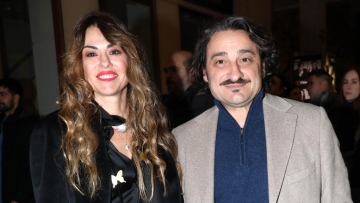 Ο Βασίλης Χαραλαμπόπουλος ανακοίνωσε στον τηλεοπτικό αέρα τον χωρισμό από τη σύζυγό του: Με τη Λίνα δεν είμαστε πια μαζί εδώ και ένα διάστημα