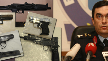 Όπλα για ...πόλεμο βρήκε η ΕΛ.ΑΣ