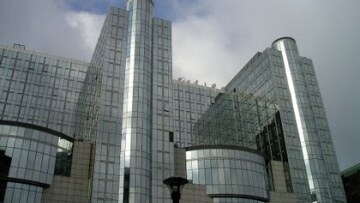 Υπερψηφίστηκε επί της αρχής το νομοσχέδιο για τη «μικρή ΔΕΗ»