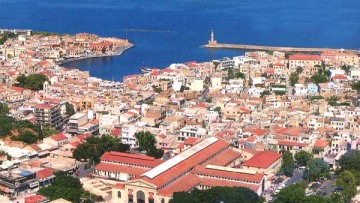 Νίκος Δήμου: Ειδωλολατρικό σύμβολο το δήθεν Άγιο Φως