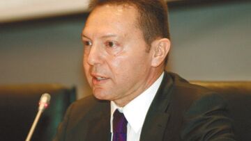 «Νομοτέλεια το ευρωομόλογο»