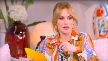 Ντορέττα Παπαδημητρίου: Όταν πέθανε o πατέρας μου, είχα παράσταση στο θέατρο και έπρεπε να πάω να παίξω