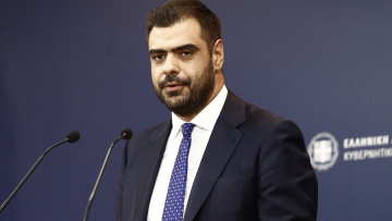 Παύλος Μαρινάκης: «Πρεμιέρα» στην ενημέρωση των πολιτικών συντακτών - Δείτε βίντεο