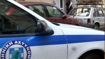 Σοφία Καρβέλα: Η πρώτη βόλτα με τον νεογέννητο γιο της 