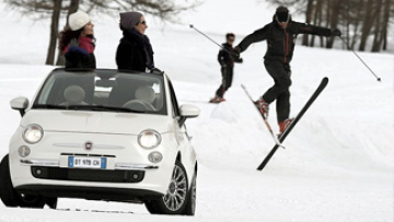 Δοκιμάζουμε το ανοιχτό Fiat 500