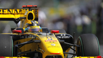 Iωάννινα: Επίθεση αγνώστων σε κατάστημα υποψήφιου βουλευτή της Χ.Α. 