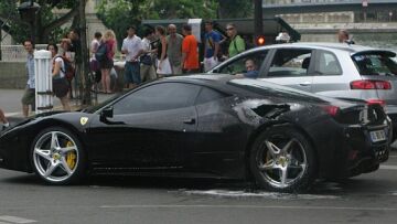 Πολιτικό θρίλερ με φόντο την πανσέληνο στη Γερμανία