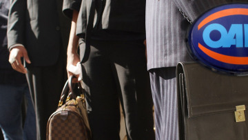 Ευρωψηφοδέλτιο ΣΥΡΙΖΑ: Mέσα ο Κρίτωνας Αρσένης, έξω ο Βαρουφάκης