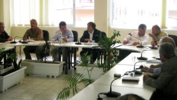 Η δικογραφία για το Πέραμα «καίει» τη Χρυσή Αυγή