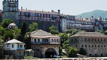 “Όχι άλλες αναβολές για το Βατοπέδι”