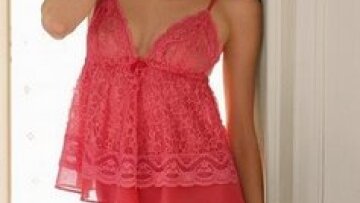 Έγκυος η Μιράντα Κερ;