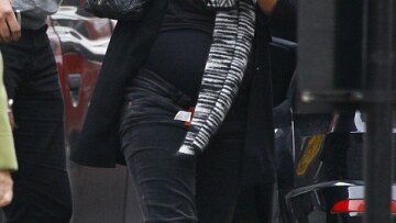 Αποσύρονται τα ουκρανικά στρατεύματα από την Κριμαία 