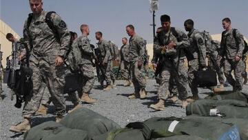 Κατάρρευση κτιρίου με τουλάχιστον 70 εγκλωβισμένους στη Βομβάη 