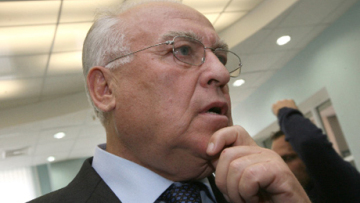 ΥΠΟΙΚ: Ζητά βιογραφικά για τον αντικαταστάτη του Θεοχάρη