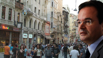 Δικηγόρο τον Τάκη Μιχαλόλια είχε ο αποπεμφθείς διευθυντής υποκλοπών της ΕΥΠ!